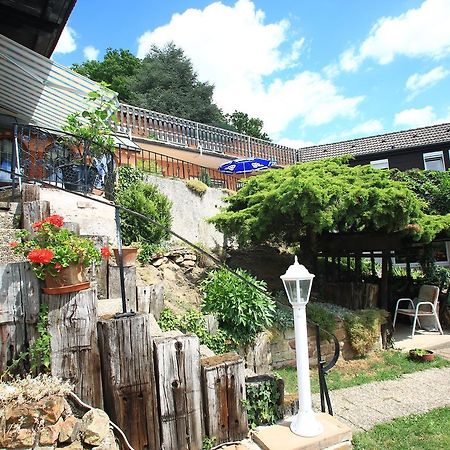 Pension Weinberg Mit Landhaus Nizza Gleisweiler Exterior photo
